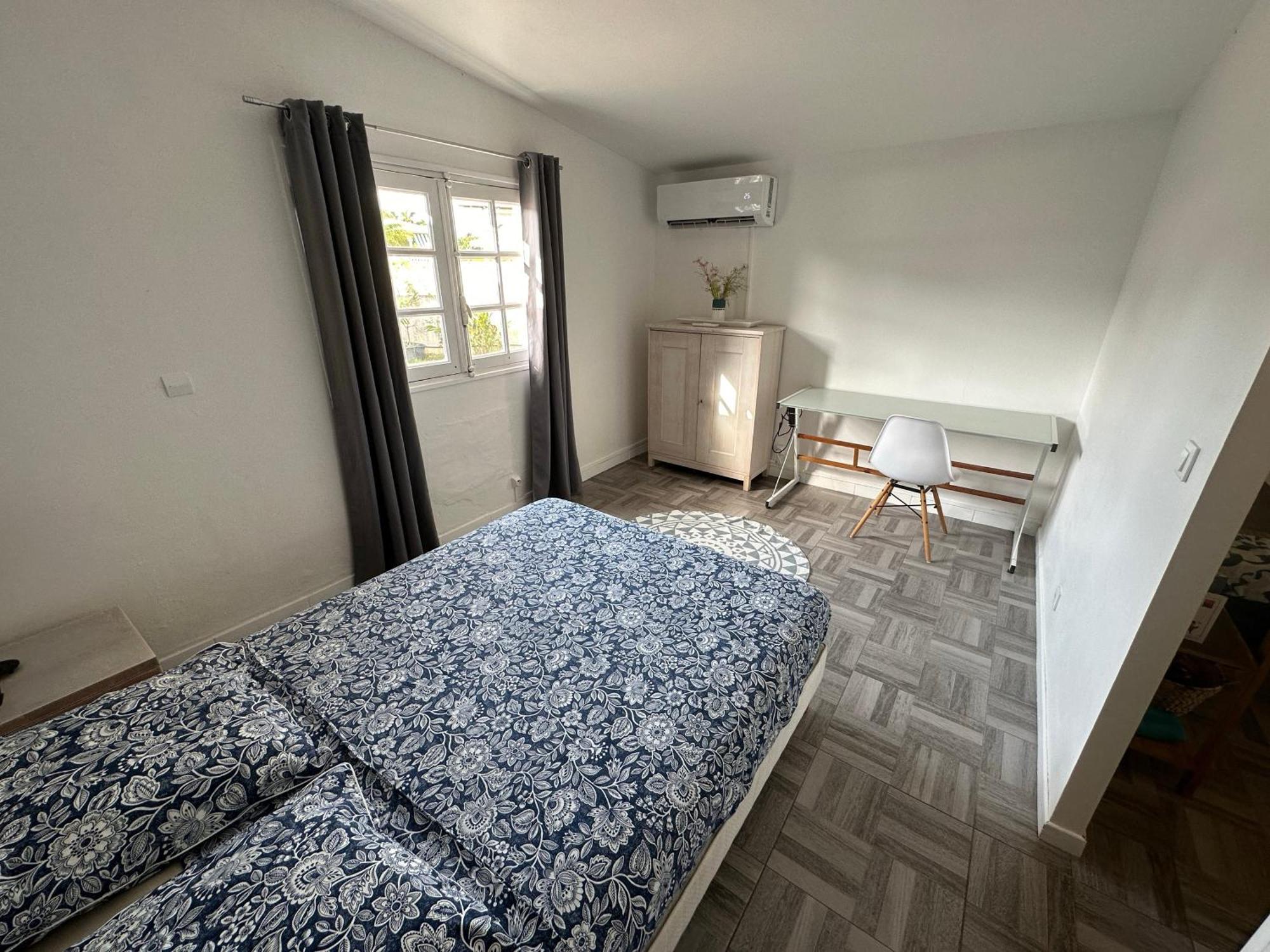 T2 A Convenance Apartment Baie-Mahault Luaran gambar